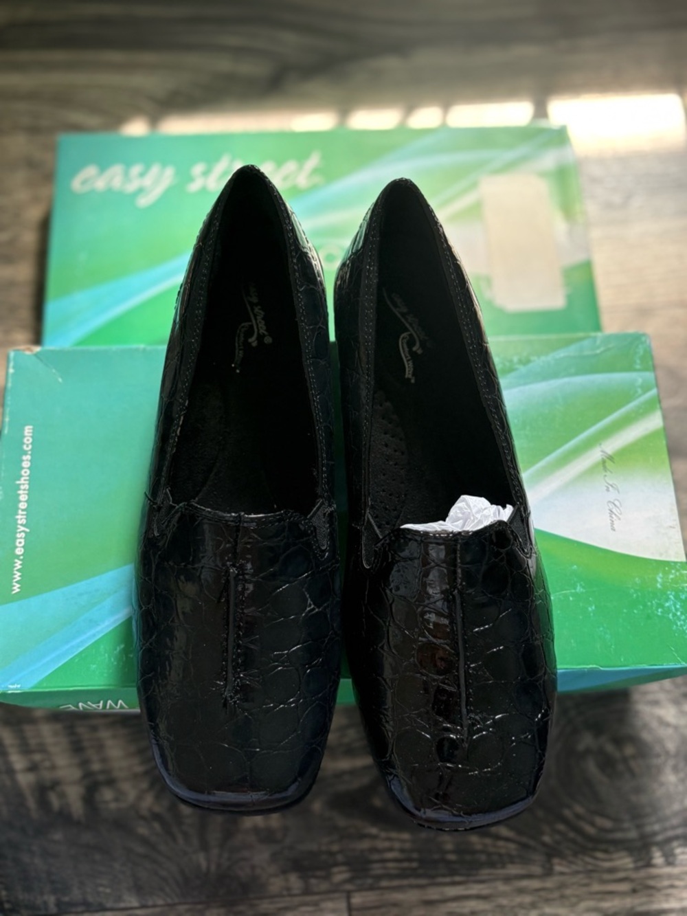 easy street Black Croc-Embossed Slip-On Loafers